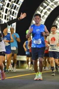 BIB: 1911, 41091, 41661
                            <button type="button" onclick="openModal(20284475)" class="btn btn-primary btn-sm float-right btn-popup" data-toggle="modal" data-target=".modal-high-quality">
                        <i class="fas fa-shopping-cart"></i> Add to Cart
                    </button>
                                            <button type="button" onclick="isThisMe(20284475, true)" class="btn btn-success btn-sm float-right btn-popup btn-isme hidden" data-toggle="tooltip" data-placement="bottom" title="นี่คือรูปของคุณใช่ไหม คลิกที่นี่เพื่อเอาเข้าอัลบั้ม">
                        <i class="fas fa-plus"></i> Add to album
                    </button>
                    <button type="button" onclick="isThisMe(20284475, false)" class="btn btn-warning btn-sm float-right btn-popup btn-isnotme hidden">
                        <i class="fas fa-ban"></i> Remove from album
                    </button>
